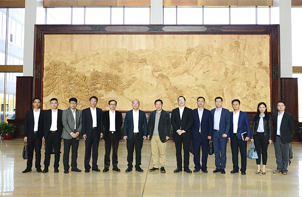 B体育(中国)总裁庄展诺一行受邀参访北京用友产业园